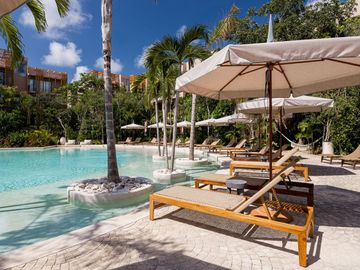 Residencias de Lujo en Tulum: Diseño Sustentable con Acceso Exclusivo a Playas y Cenotes