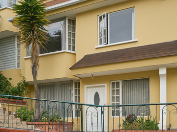 Venta Casa de 4 Habitaciones en Conjunto Privado – Sector Embajada Americana