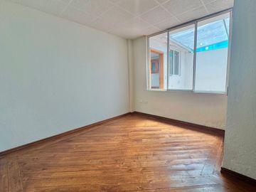 VENTA CASA RENTERA / CARCELÉN SECTOR COLEGO AMERICANO