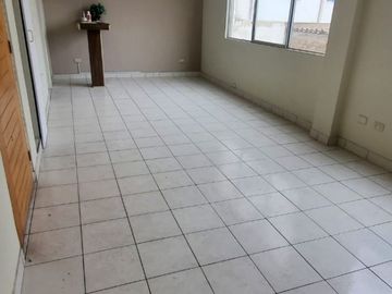 VENDO BONITO DPTO DE 02 HAB LISTO PARA MUDARSE EN SURCO