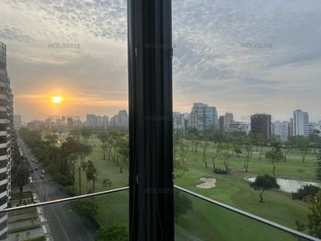 VENTA DE DEPARTAMENTO CON ESPECTACULAR VISTA AL GOLF, SAN ISIDRO
