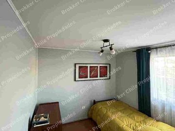 VENDO HERMOSA Y AMPLIA CASA de 3 pisos CONDOMINIO SUR LOMAS DE MIRASUR SAN BERNARDO