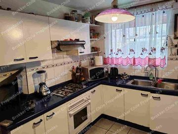 VENDO HERMOSA Y AMPLIA CASA de 3 pisos CONDOMINIO SUR LOMAS DE MIRASUR SAN BERNARDO