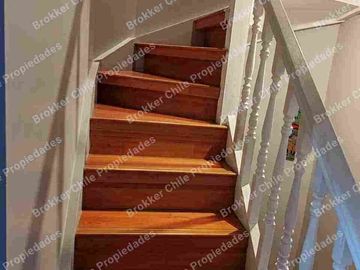 VENDO HERMOSA Y AMPLIA CASA de 3 pisos CONDOMINIO SUR LOMAS DE MIRASUR SAN BERNARDO