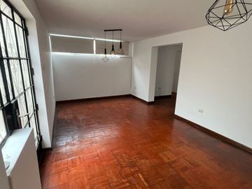 Venta de departamento independiente en San Isidro