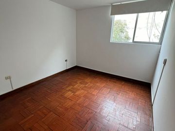 Venta de departamento independiente en San Isidro