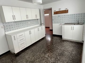 Venta de departamento independiente en San Isidro