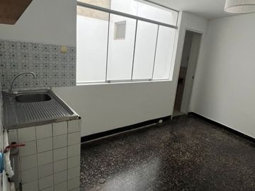 Venta de departamento independiente en San Isidro
