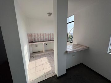 VENDO CASA DE 3 DPTOS. + AZOTEA URB. LAS MALVAS CALLAO