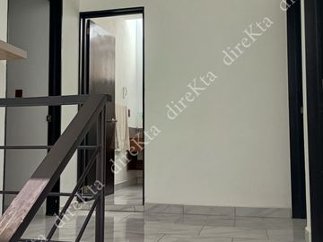 Oportunidad única: Casa con seguridad cerca de Constituyentes QRO. Cond. CASA MAGNA