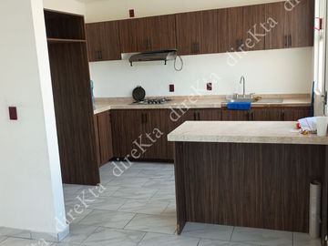Oportunidad única: Casa con seguridad cerca de Constituyentes QRO. Cond. CASA MAGNA