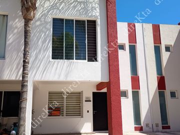 Oportunidad única: Casa con seguridad cerca de Constituyentes QRO. Cond. CASA MAGNA