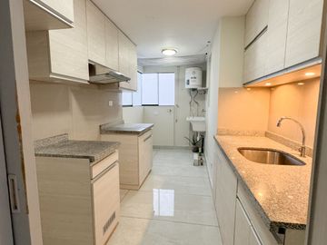 📍 ¡𝗩𝗶𝘃𝗲 𝗲𝗻 𝗲𝗹 𝗰𝗼𝗿𝗮𝘇𝗼́𝗻 𝗱𝗲 𝗦𝘂𝗿𝗰𝗼! 𝗗𝗲𝗽𝗮𝗿𝘁𝗮𝗺𝗲𝗻𝘁𝗼 𝗮𝗺𝗽𝗹𝗶𝗼 𝘆 𝗯𝗶𝗲𝗻 𝘂𝗯𝗶𝗰𝗮𝗱𝗼 𝗲𝗻 𝗟𝗼𝘀 𝗥𝗼𝘀𝗮𝗹𝗲𝘀 –