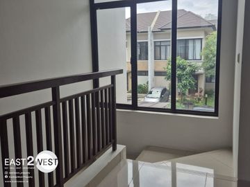 Disewakan Rumah Cluster Ilustria The Eminent BSD City Tangerang Bagus Murah Siap Huni Lokasi Nyaman Strategis