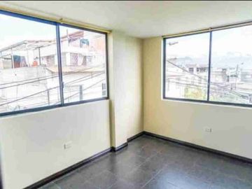 Casa Rentera de VENTA, Unica oportunidad a 1 cuadra de la Av. Mariscal Sucre