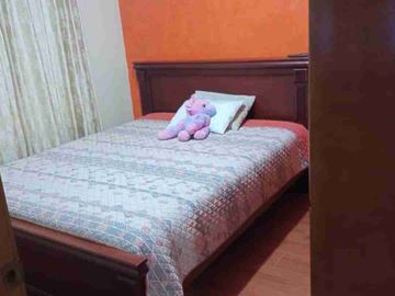 Casa Rentera de VENTA, Unica oportunidad a 1 cuadra de la Av. Mariscal Sucre