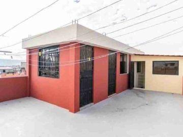 Casa Rentera de VENTA, Unica oportunidad a 1 cuadra de la Av. Mariscal Sucre