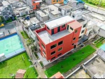 Casa Rentera de VENTA, Unica oportunidad a 1 cuadra de la Av. Mariscal Sucre