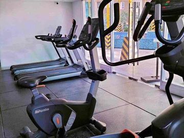 2BEDROOM CONDO IN MANDALUYONG PET FRIENDLY RENT TO OWN NEAR ACCENTURE