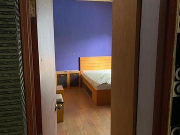 Jual Cepat Lantai 2 Semi Furnished View Kolam Renang