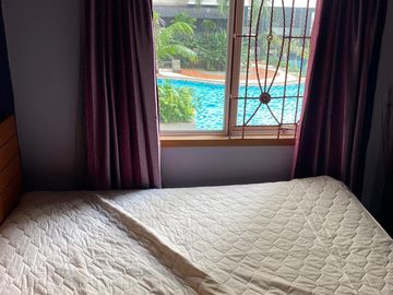 Jual Cepat Lantai 2 Semi Furnished View Kolam Renang