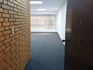 Alquiler Miraflores PARDO - Oficina de 1 Ambiente + 1 Baño - Área: 38.39m²