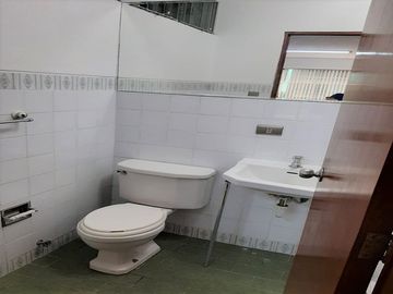 Alquiler Miraflores PARDO - Oficina de 1 Ambiente + 1 Baño - Área: 38.39m²