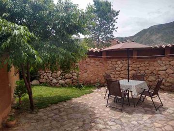 CONDOMINIO CON 5 CASAS