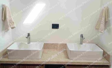 Villa en Venta en Cholul en Privada Amueblada