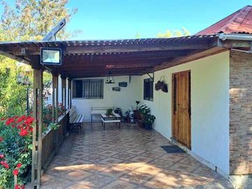 Se vende Parcela con casa en Linares