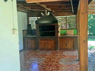 Se vende Parcela con casa en Linares