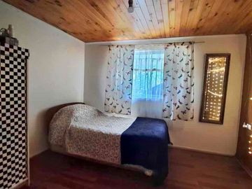 Se vende Parcela con casa en Linares