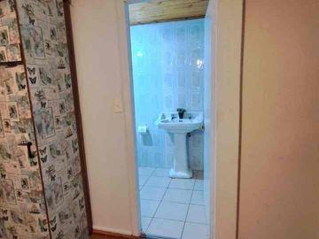 Se vende Parcela con casa en Linares