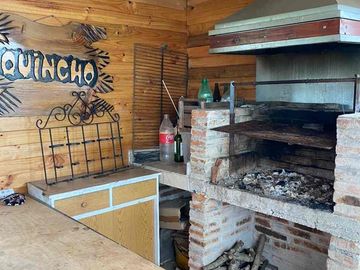 Se vende terreno con casa en Carretones