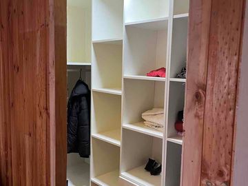 Se vende terreno con casa en Carretones