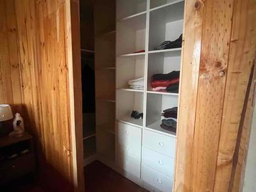 Se vende terreno con casa en Carretones