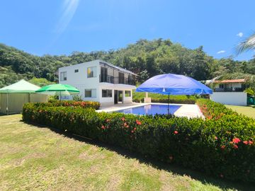 VENTA DE FINCA VACACIONAL EN EL GAITERO – SOPETRÁN, ANTIOQUIA