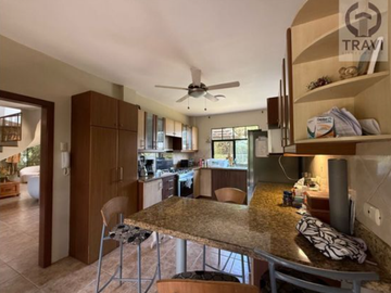 VENTA CASA EN URB. LAGO CAPEIRA -NORTE DE GUAYAQUIL