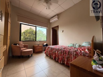 VENTA CASA EN URB. LAGO CAPEIRA -NORTE DE GUAYAQUIL