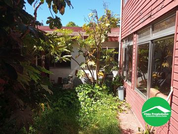 Céntrica Clínica, 2 niveles, 12 privados, 490 m2