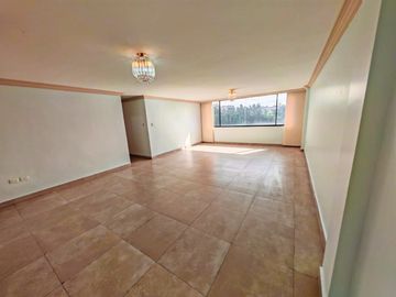 DEPARTAMENTO EN VENTA MONTESERRÍN