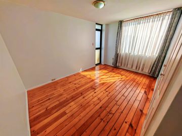 DEPARTAMENTO EN VENTA MONTESERRÍN