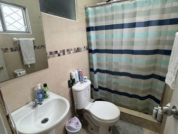 Venta casa remodelada Mucho Lote 2 Guayaquil, 3 dormitorios