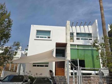 HERMOSA CASA EN VENTA
