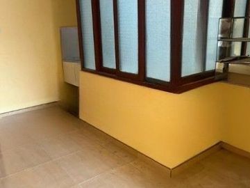 OFERTA VENDO CASA MAS DPTO 2.º piso, y 3.er piso  INDEP. URB INFANTAS COMAS !!!!,