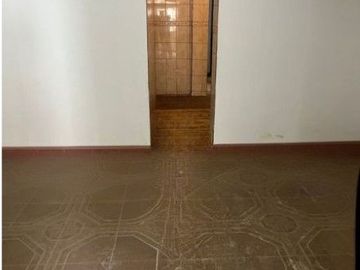 OFERTA VENDO CASA MAS DPTO 2.º piso, y 3.er piso  INDEP. URB INFANTAS COMAS !!!!,