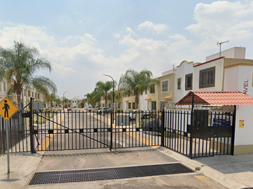 HERMOSA CASA EN QUERETARO TE ESTA ESPERANDO