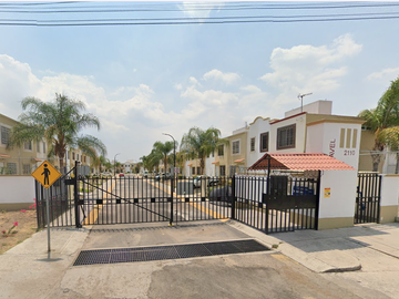 HERMOSA CASA EN QUERETARO TE ESTA ESPERANDO