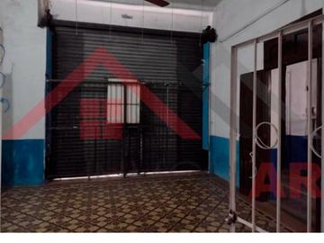 EN VENTA CASA EXCELENTE UBICACIÓN EN CÓRDOBA CENTRO