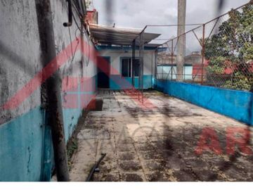 EN VENTA CASA EXCELENTE UBICACIÓN EN CÓRDOBA CENTRO